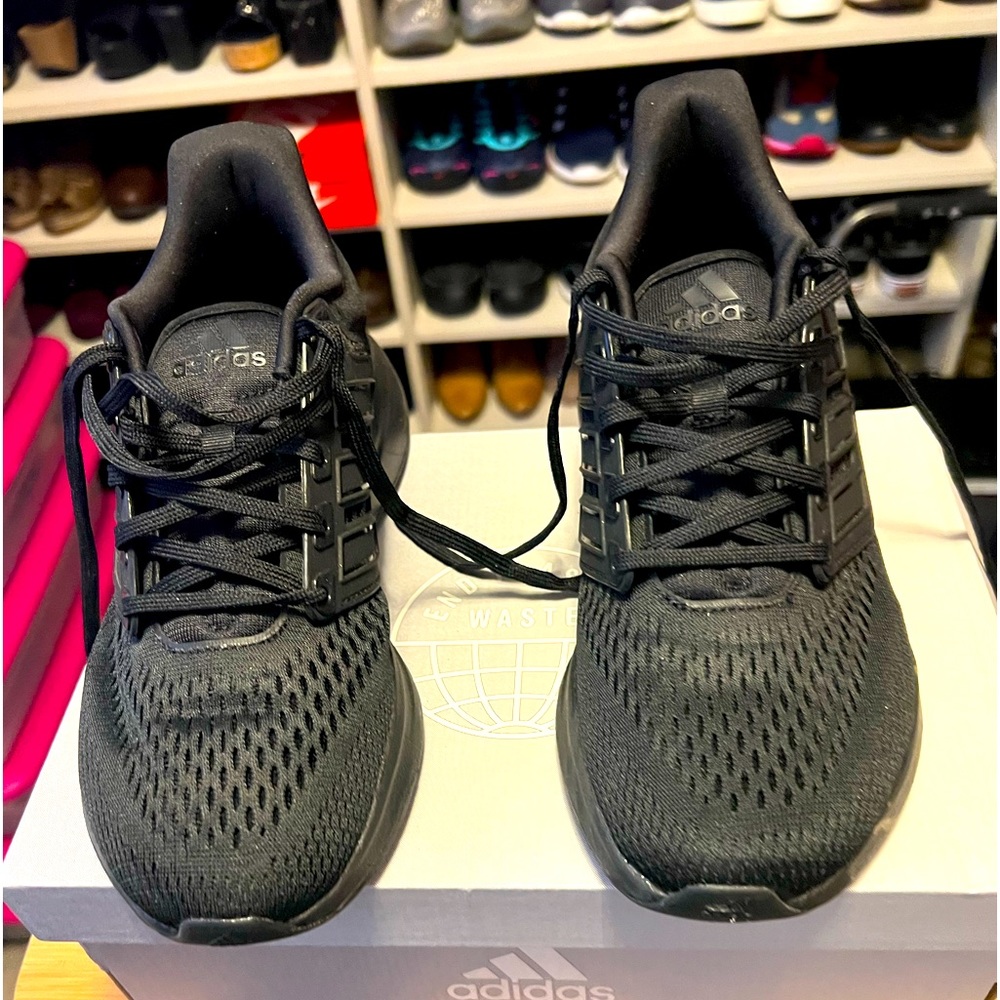 GUC and Very Clean Adidas EQ21 Run - The Sustainable Running Shoe